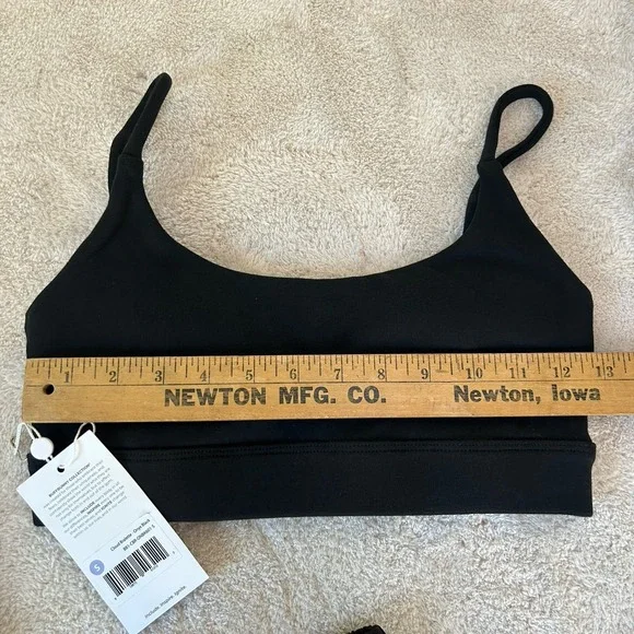 BUFFBUNNY Shorts & 2 Bras Bundle/Set Women's Size XS/S Black & White New W/ Tags - Picture 13 of 14